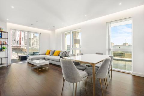 2 bedroom apartment to rent, London SW11