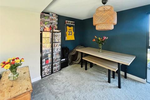 2 bedroom apartment for sale, Victoria Avenue, Southend-on-Sea, Essex