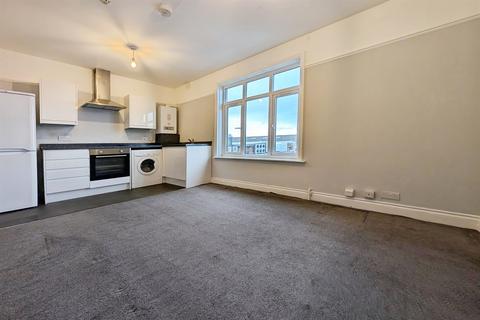 undefined, Southampton SO15