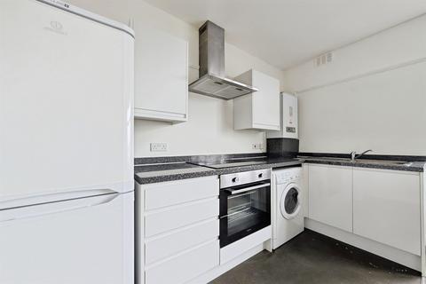 undefined, Southampton SO15