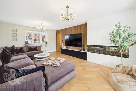 3 bedroom detached house for sale, Three Mile Lane, Costessey, Norwich