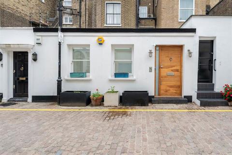 undefined, Queen's Gate Mews, London SW7
