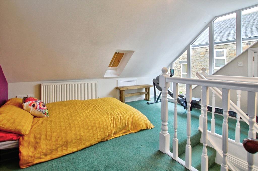 Mezzanine/Bed 5