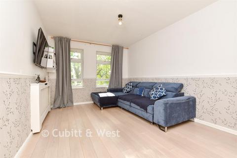 40 Shearing Drive, Carshalton, SM5 1BL