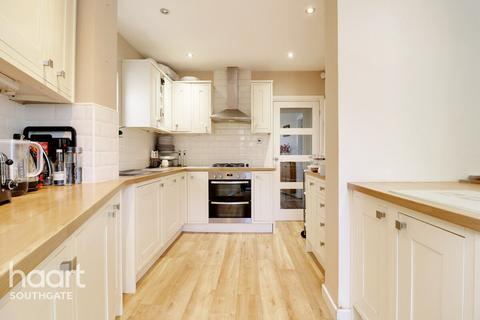 undefined, Shamrock Way, London