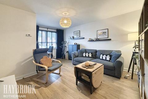 3 bedroom terraced house for sale, Banks Way, Catcliffe