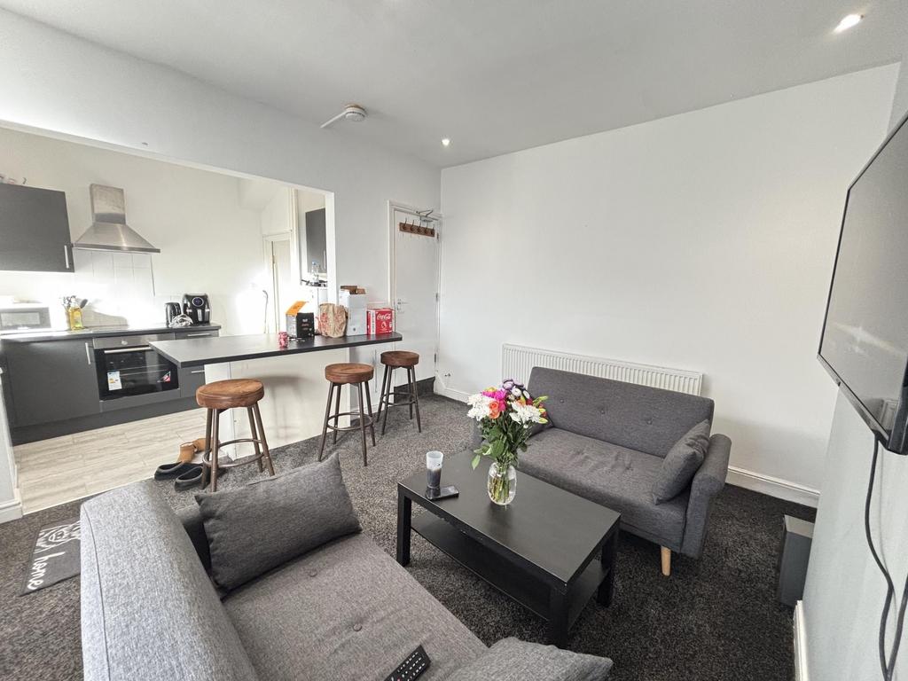 Modern and inviting living room with comfortabl...