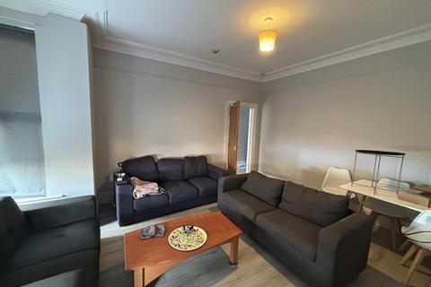 6 bedroom house to rent, Estcourt Terrace, Leeds LS6
