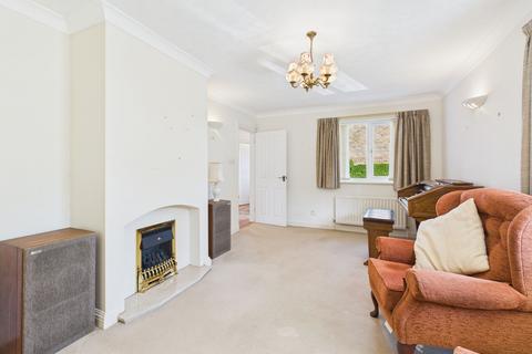 16 Badgers Close, Bugbrooke, Northampton, NN7 3BA