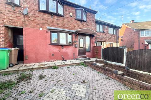 3 bedroom terraced house to rent, Tintern Road, Rochdale M24