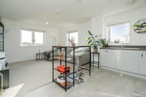 2 bedroom apartment for sale, St. Vincent Avenue, Newton Leys, Milton Keynes, MK3