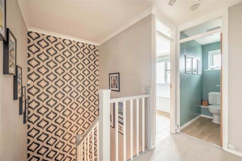 37 Burnham Close, Windsor, SL4 4PN