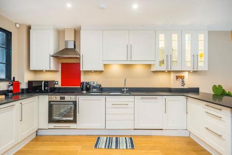 undefined, Savoy Mews, London SW9