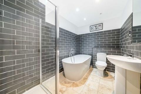 undefined, Savoy Mews, London SW9