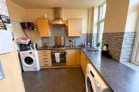 94 Aire View, Silsden, Keighley, BD20 0AN