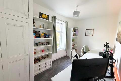 94 Aire View, Silsden, Keighley, BD20 0AN