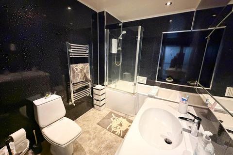 94 Aire View, Silsden, Keighley, BD20 0AN