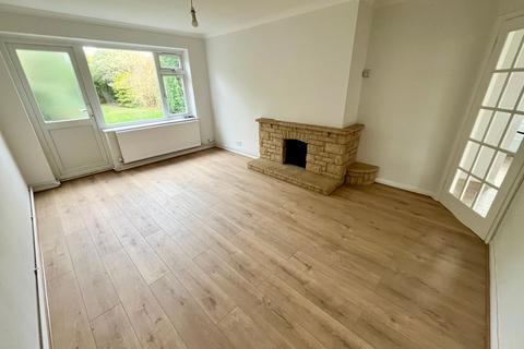 2 bedroom ground floor maisonette to rent, Chattern Hill, Ashford TW15