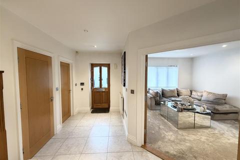 undefined, Atkinson Close, Bushey WD23