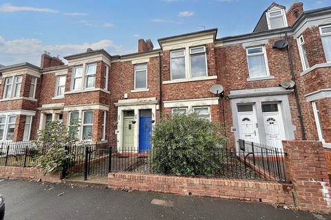 4 bedroom maisonette for sale, Woodbine Street, Bensham, Gateshead, Tyne and Wear, NE8 1SS