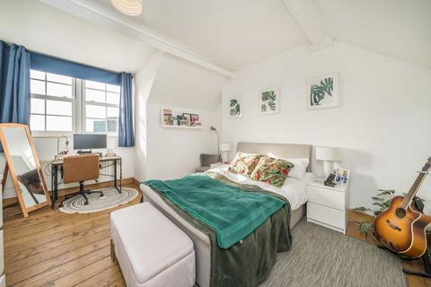 undefined, The Broadway, London SW19