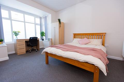 3 bedroom flat to rent, South Road, West Bridgford NG2