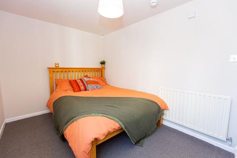 3 bedroom flat to rent, South Road, West Bridgford NG2