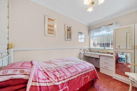 2 bedroom semi-detached bungalow for sale, Moorland Road, Ashton-In-Makerfield, WN4