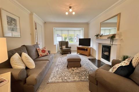 undefined, Gawsworth Close, Hadfield, Glossop