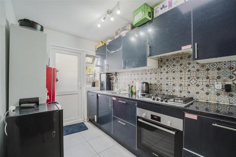 undefined, Coronation Road, Hayes UB3
