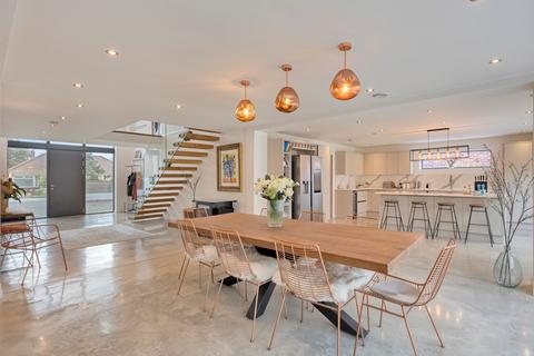 Impressive Contemporary Home in Old Catton