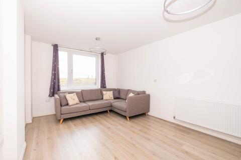 undefined, London Road, Wallington SM6
