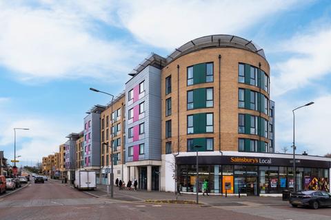 undefined, London Road, Wallington SM6