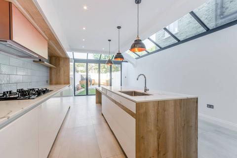 undefined, Crabtree Lane, Crabtree Estate, London, SW6