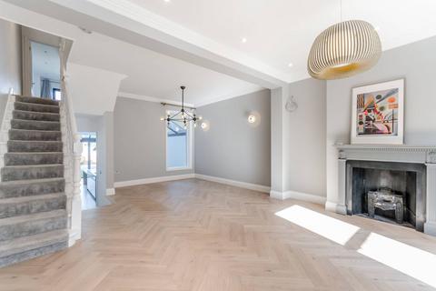 undefined, Crabtree Lane, Crabtree Estate, London, SW6