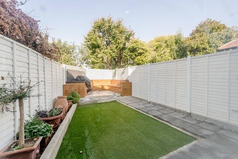undefined, Crabtree Lane, Crabtree Estate, London, SW6