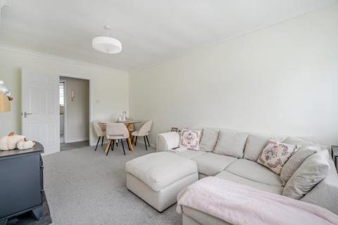 2 bedroom flat for sale, Newbury,  Berkshire,  RG14