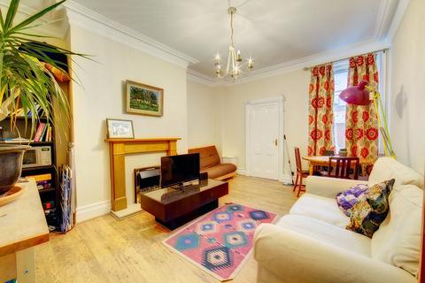 2 bedroom flat to rent, Oakland Road, West Jesmond,