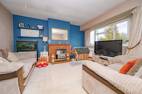 2 bedroom maisonette for sale, Old Dean, Bovingdon, Hemel Hempstead