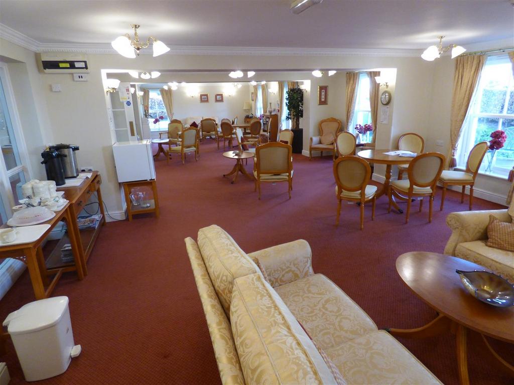 Communal lounge