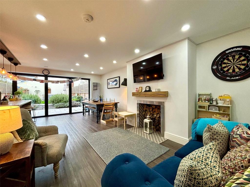 Kitchen Family Room