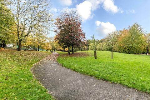 147 Hulverston Close, Sutton, SM2 6UA