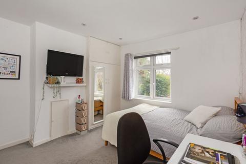 undefined, Oliver Road, Ascot, SL5