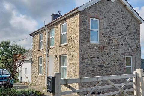 undefined, Llanarth