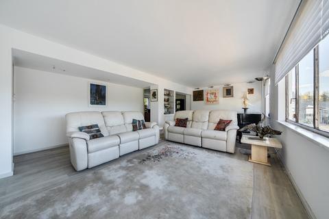 undefined, North Hill, London, N6