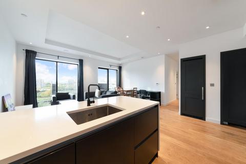 2 bedroom apartment for sale, Modena House, London City Island, London, E14