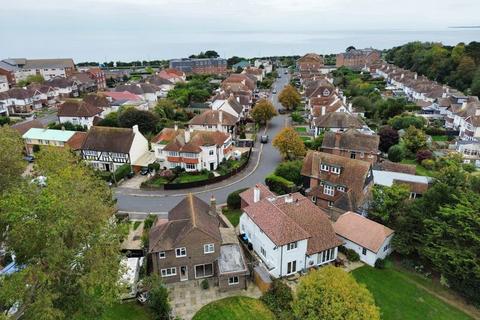 3 bedroom detached house for sale, Selsey Avenue, Bognor Regis