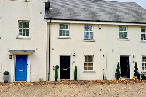 5 Calvert Drive, Dartford, DA2 7GA