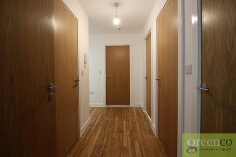 2 bedroom flat to rent, Michigan Avenue, Salford M50