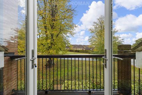 undefined, Woolf Drive, Wokingham RG40